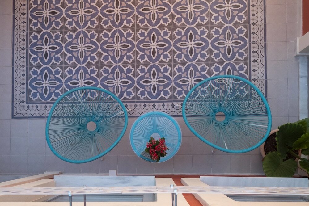 Фото Athenian Yard Suites