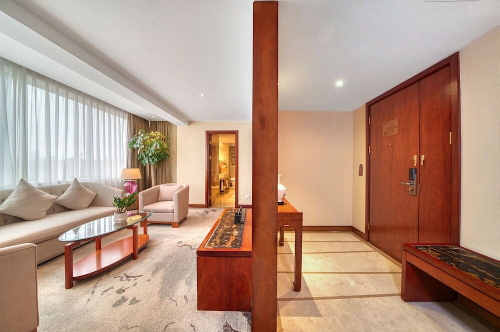 Фото Lakeview Hotel Hangzhou