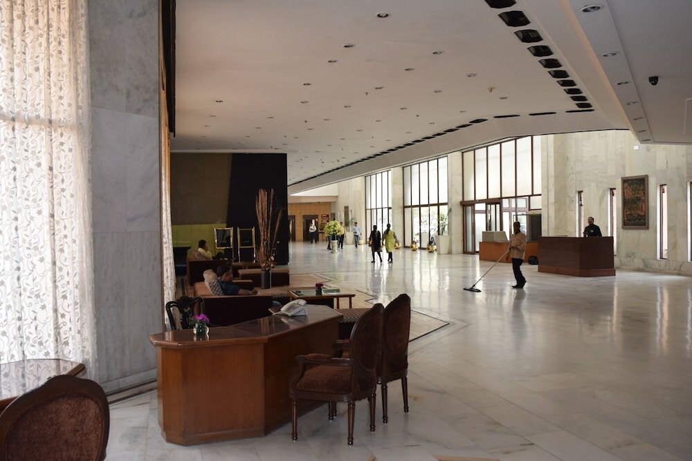 Фото Hotel Samrat Inn