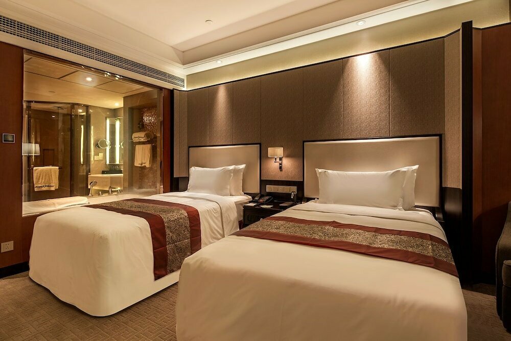 Hotel Howard Johnson Jinyi Hotel Chongqing, Chongqing, photo