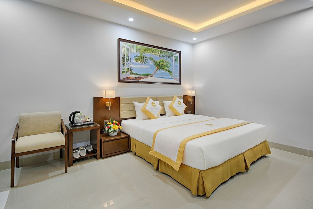 Фото Merry Hotel