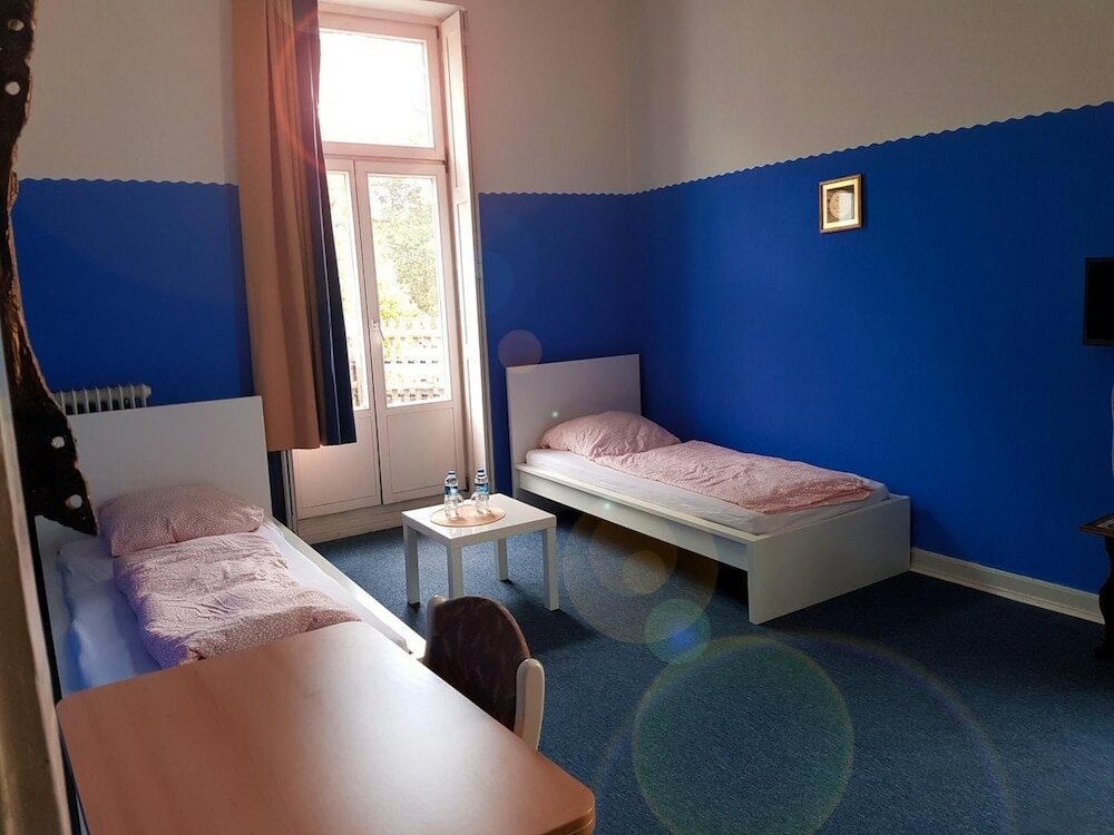 Фото A&s Ferienwohnungen Koblenzer Strasse