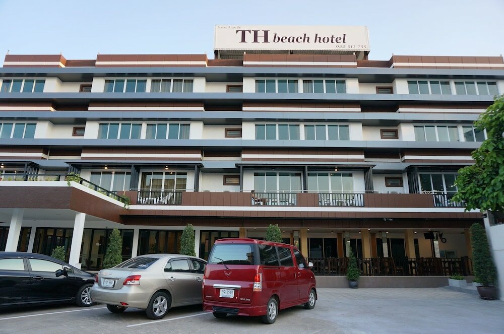 Фото Th Beach Hotel