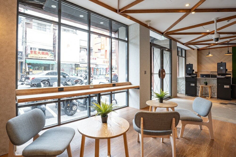 Фото Chase Walker Hotel