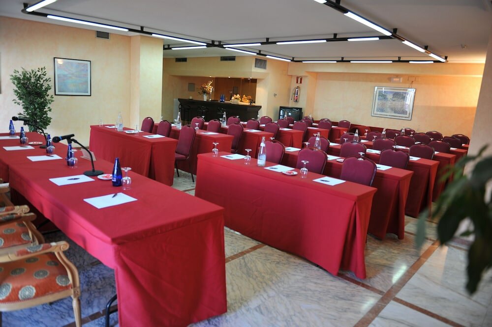 Фото Hotel Santa Cecilia