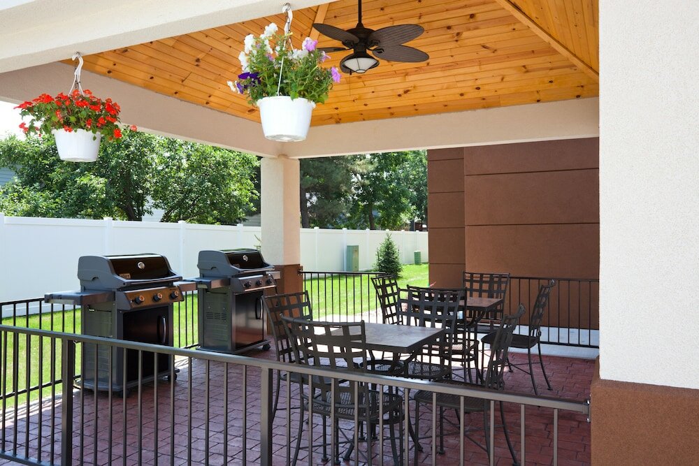 Фото Candlewood Suites Longmont, an Ihg Hotel