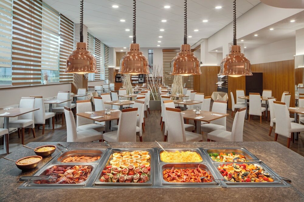 Фото Avanti Hotel Brno