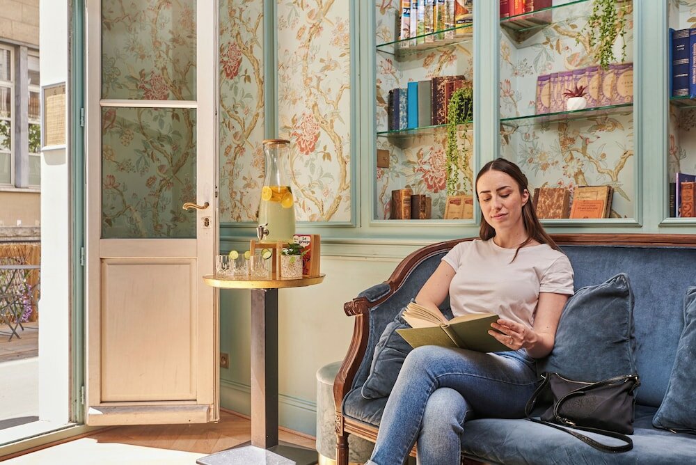 Фото Hôtel de Neuve by Happyculture