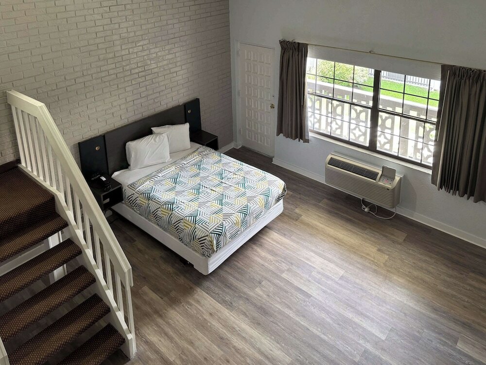 Фото Studio 6 Tallahassee, Fl – North Monroe