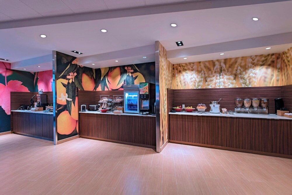 Фото Fairfield Inn & Suites by Marriott La Crosse Downtown