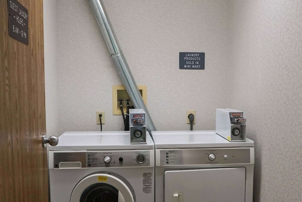 Фото Quality Inn & Suites Watertown