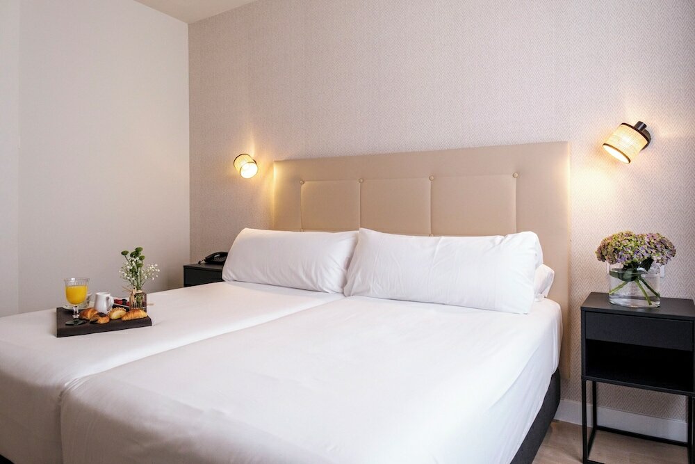 Фото Hotel Cisneros