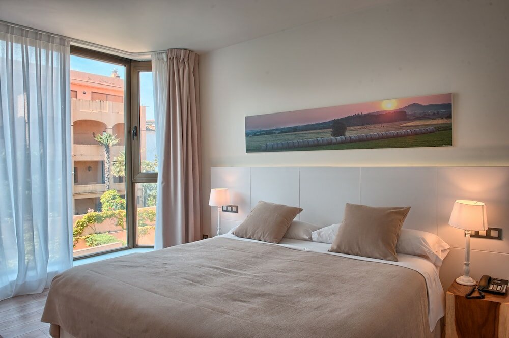 Фото Hotel el Petit Convent