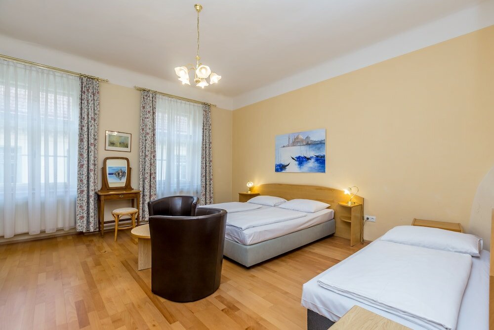 Фото Hotel Graf Stadion