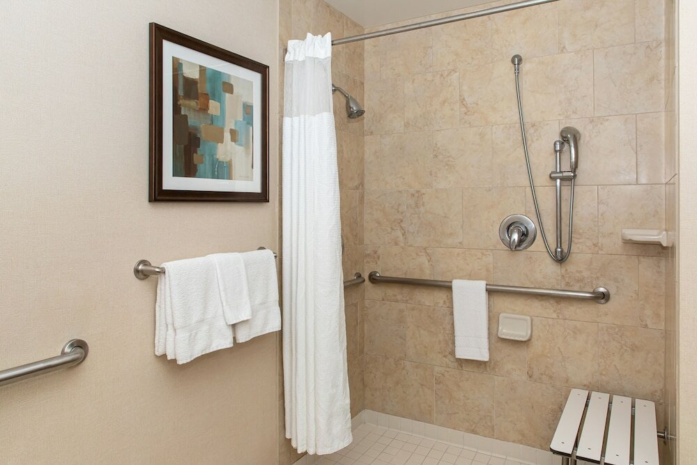 Фото Courtyard by Marriott Newark Downtown