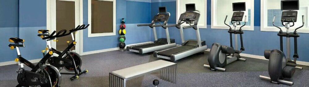 Фото Four Points by Sheraton Edmonton International Airport