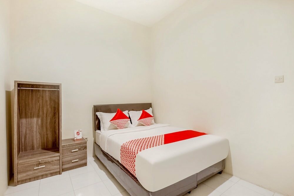 Hotel D'soetta by Oyo Rooms, Malang, photo