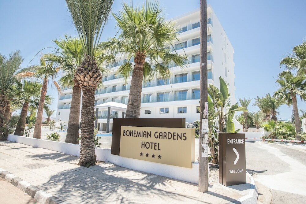 Фото Bohemian Gardens Hotel