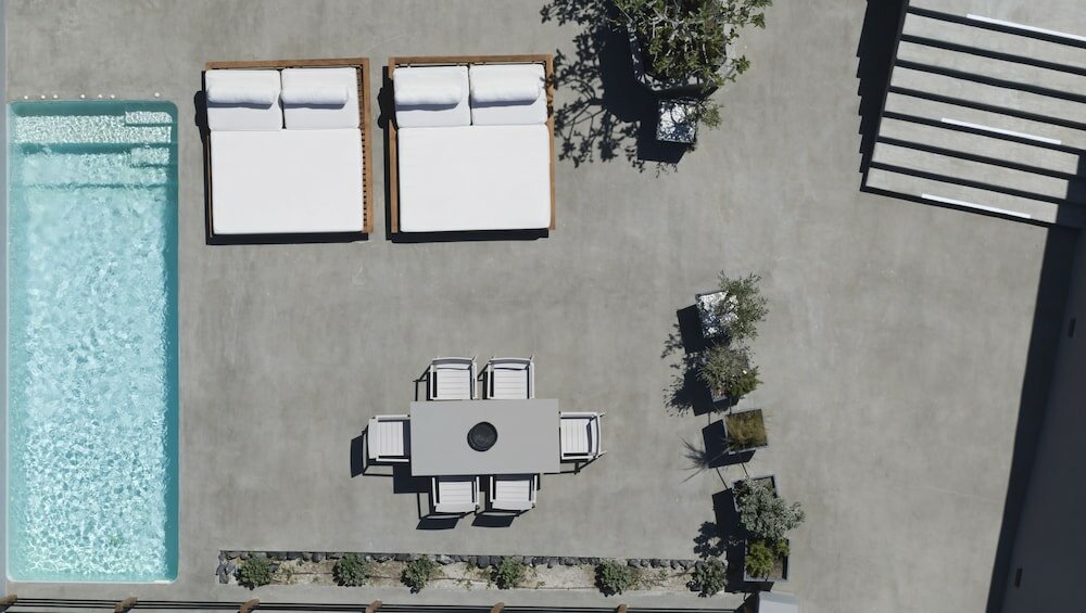 Фото Melidonia Suites