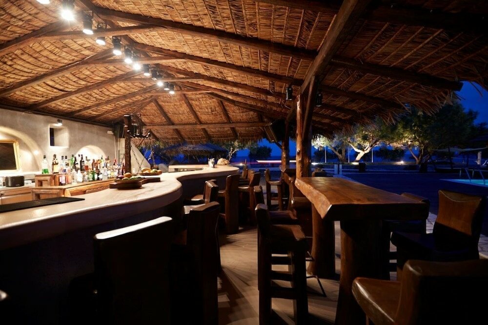 Фото Black Rose Suites