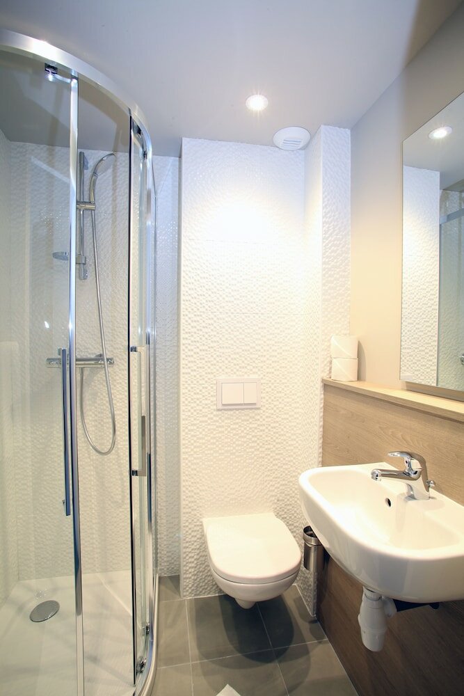 Фото Hôtel Revotel