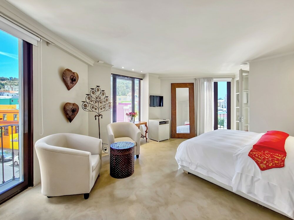 Фото Rouge on Rose Boutique Hotel