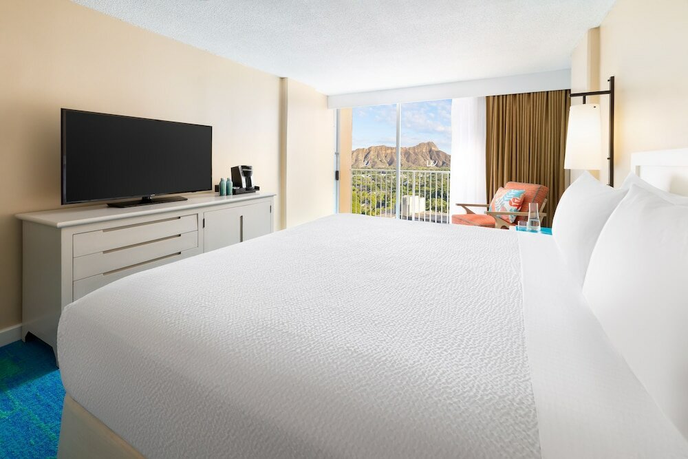 Фото The Twin Fin Hotel