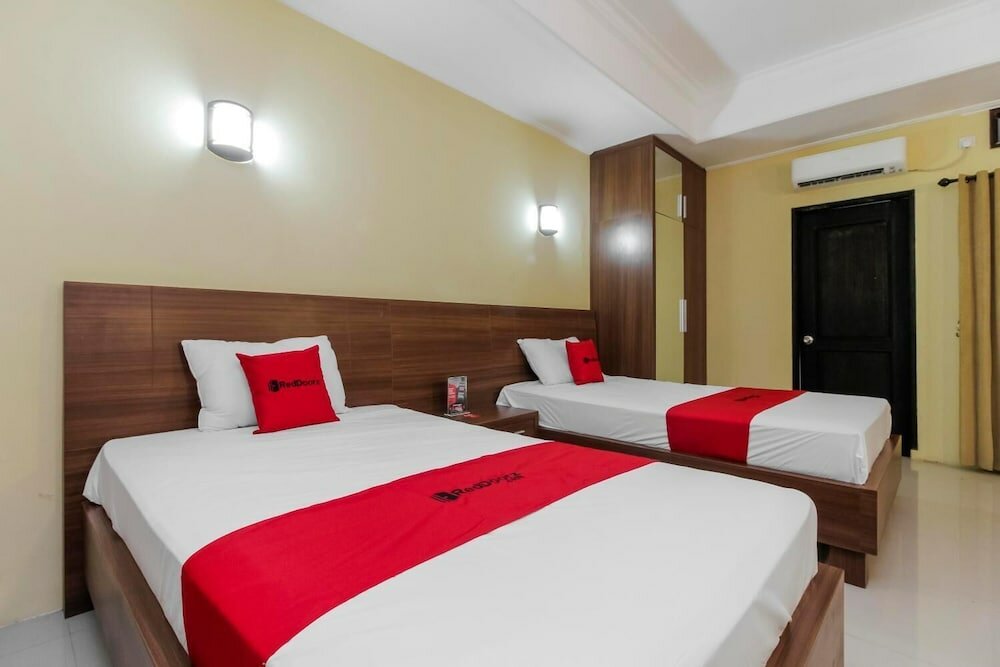 Hotel RedDoorz near Taman Samarendah, Samarinda, photo
