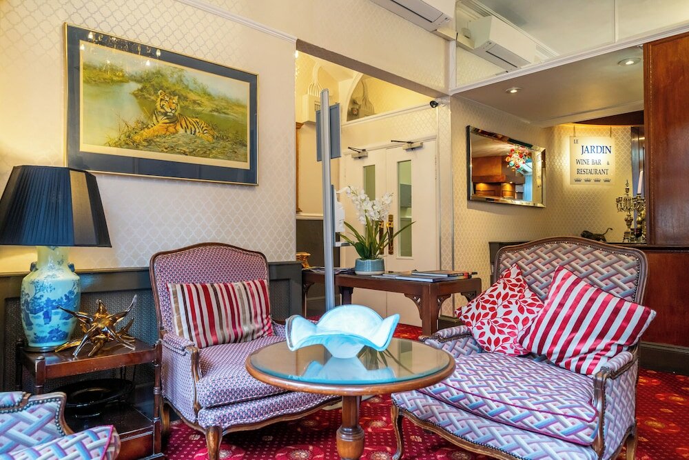 Фото Hotel La Place