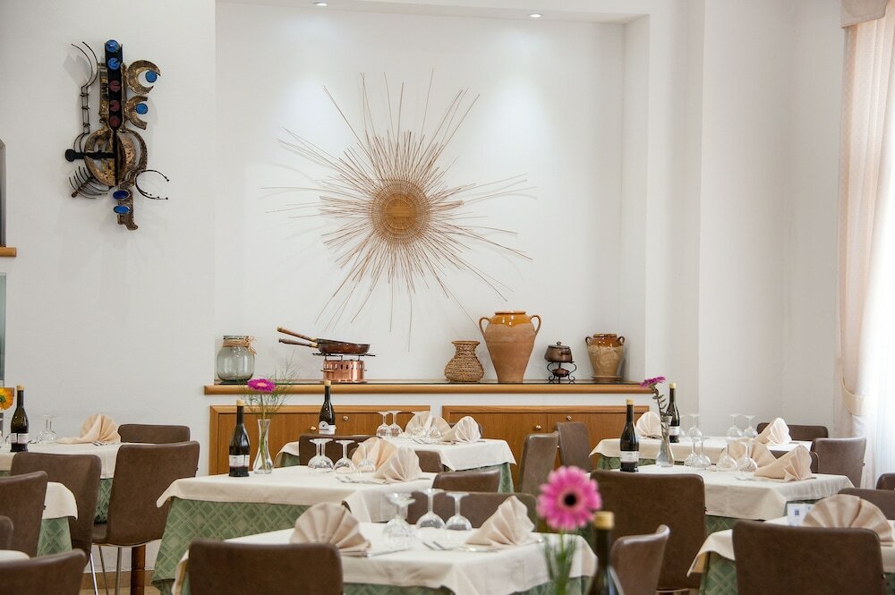 Фото Joli Park Hotel