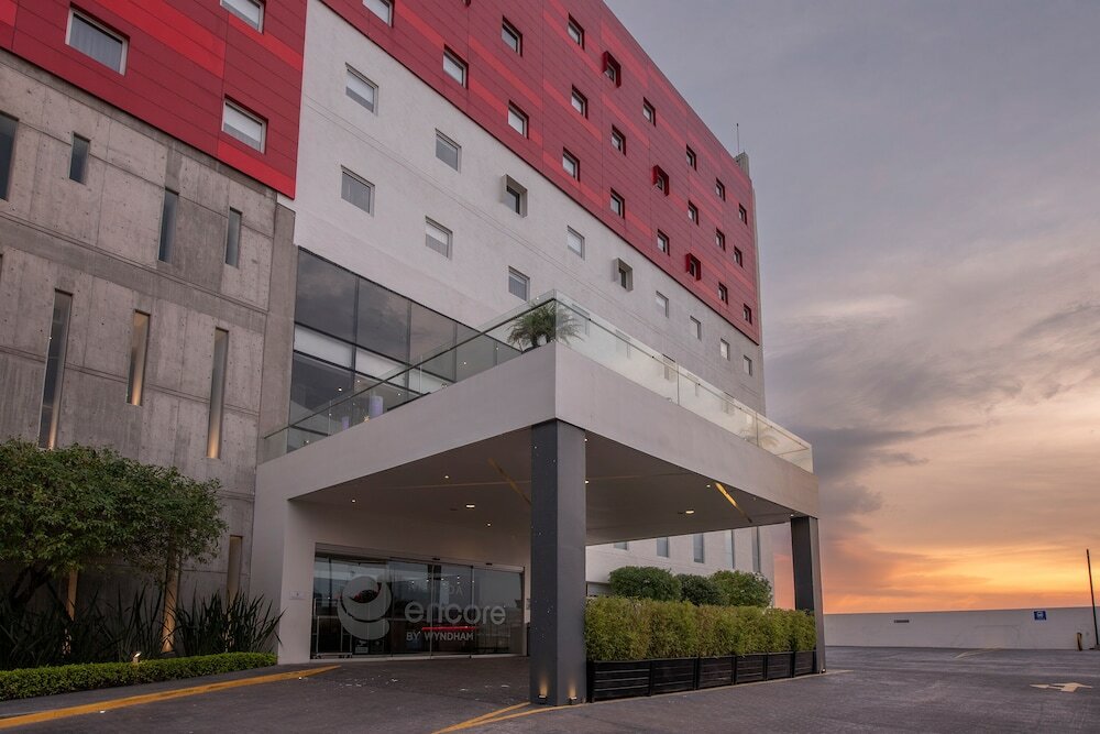 Фото Ramada Encore by Wyndham Queretaro