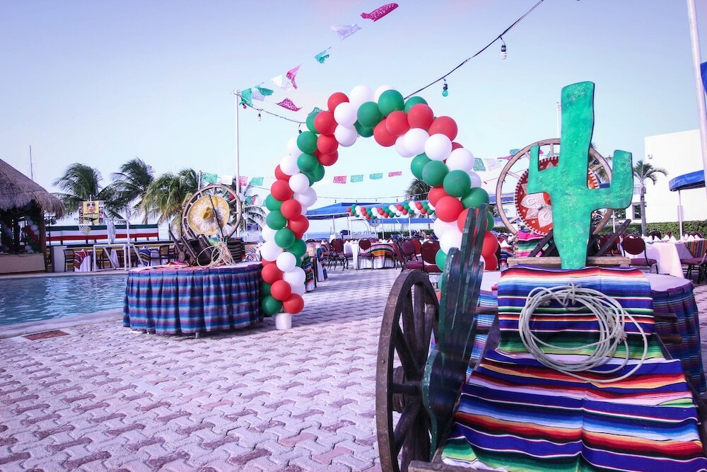 Фото Aquamarina Beach Hotel Cancún