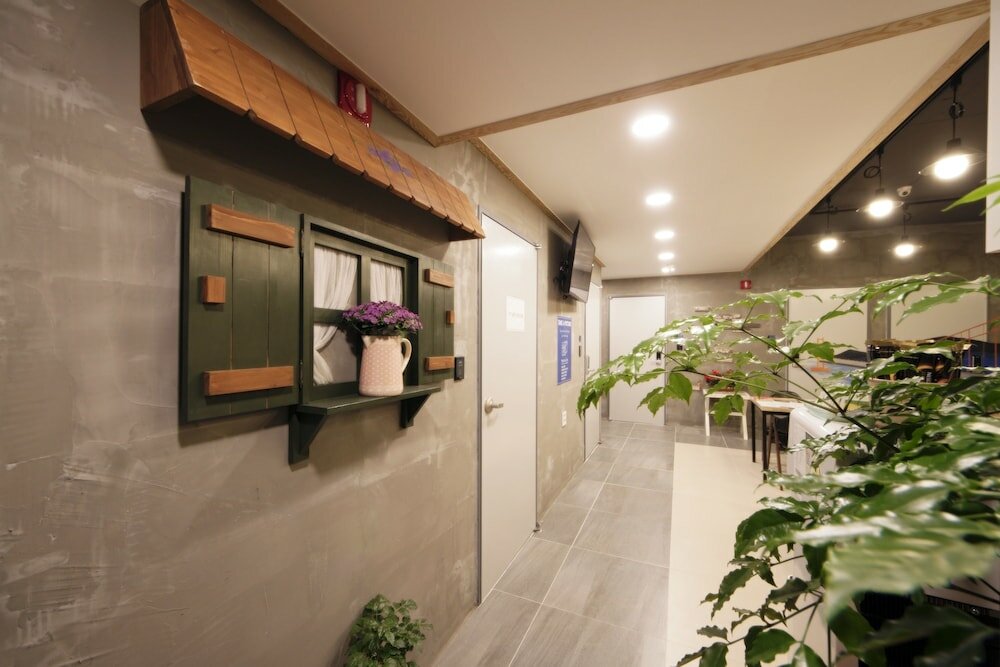 Фото K-Guesthouse  Seomyeon 1