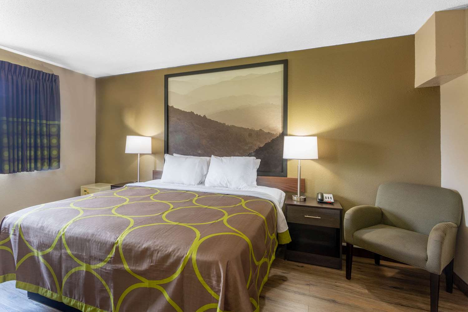 Фото отеля 2