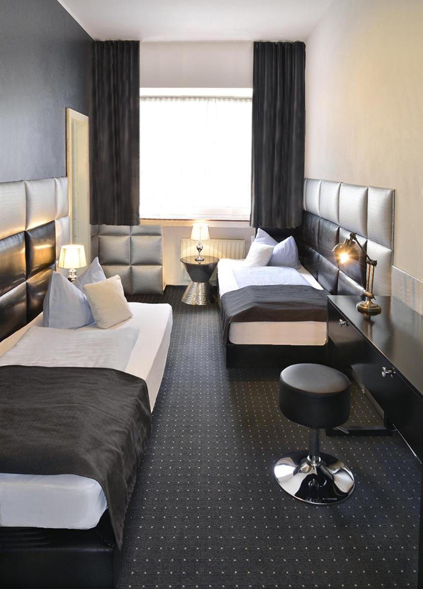 Фото Hotel Am Wehrhahn