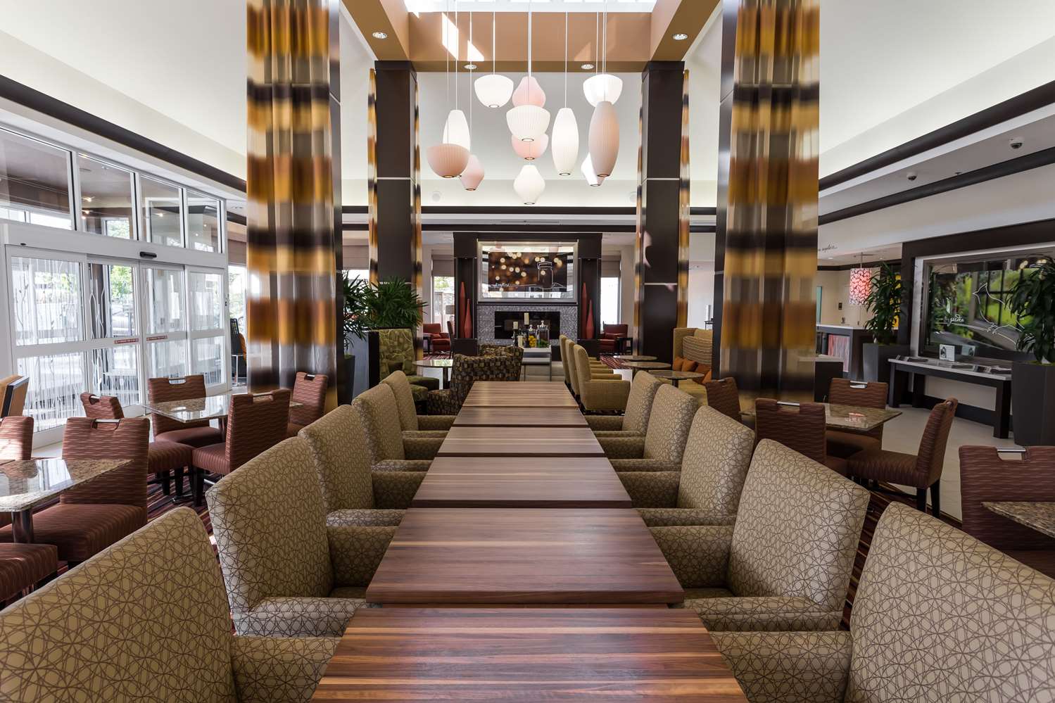 Фото Hilton Garden Inn San Mateo