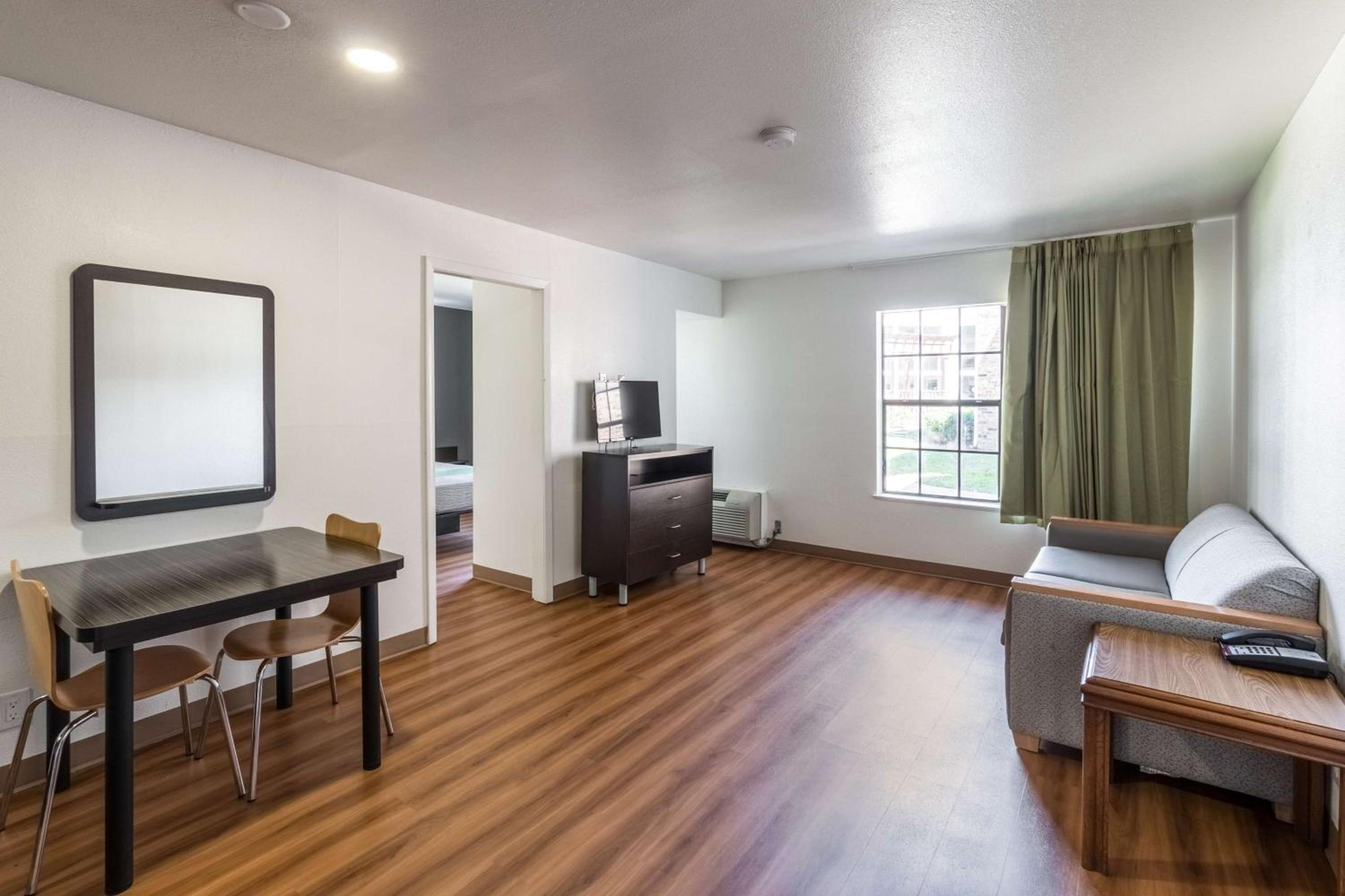 Фото Studio 6 Arlington, Tx