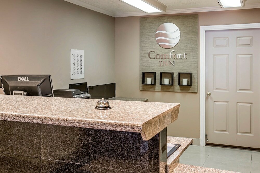 Фото Comfort Inn Mount Shasta Area