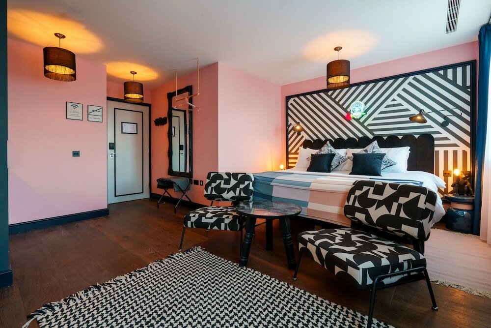 Фото Selina Camden