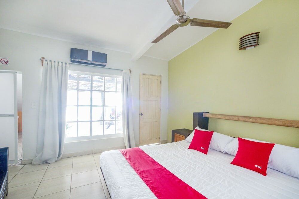 Фото Oyo Hotel Posada Lys, Zihuatanejo