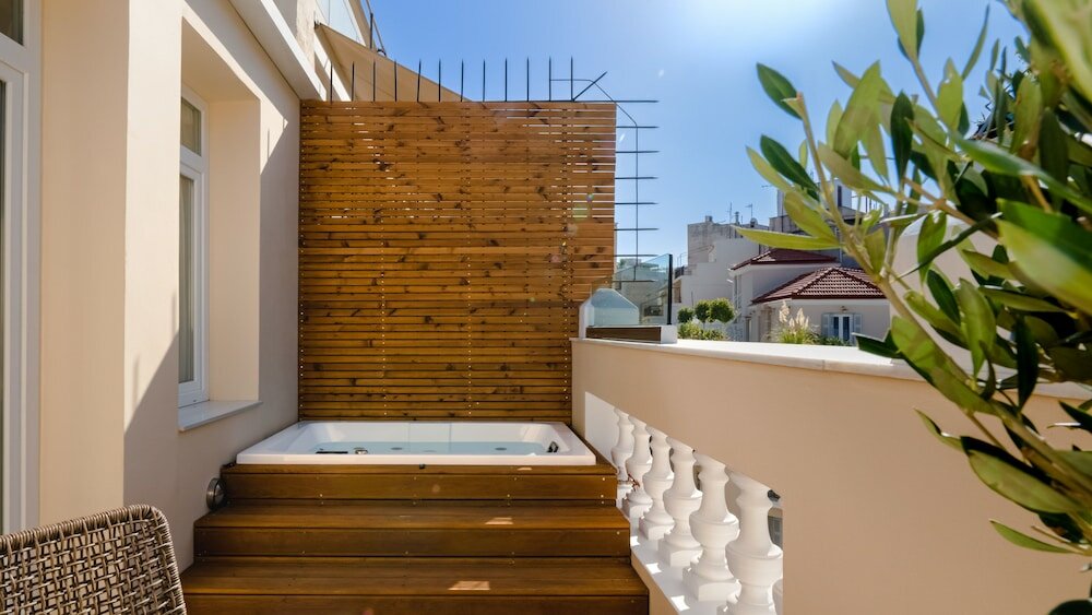 Фото Praxitelous Luxury Suites