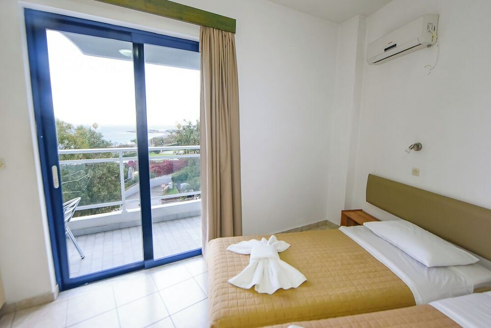 Фото Amalia Sea Apartments