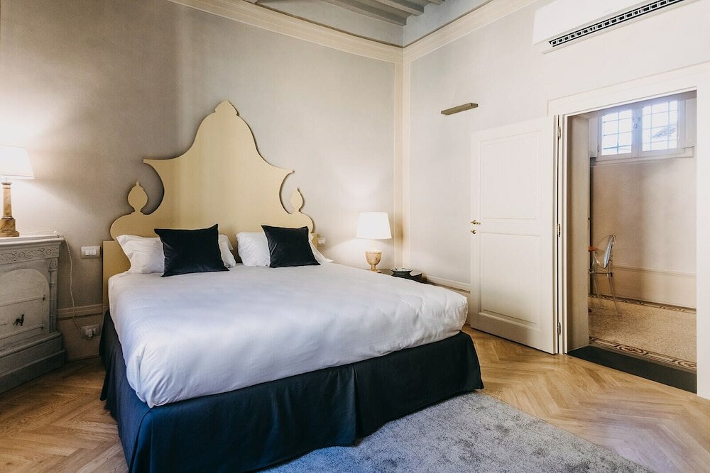 Фото Palazzo Feroci