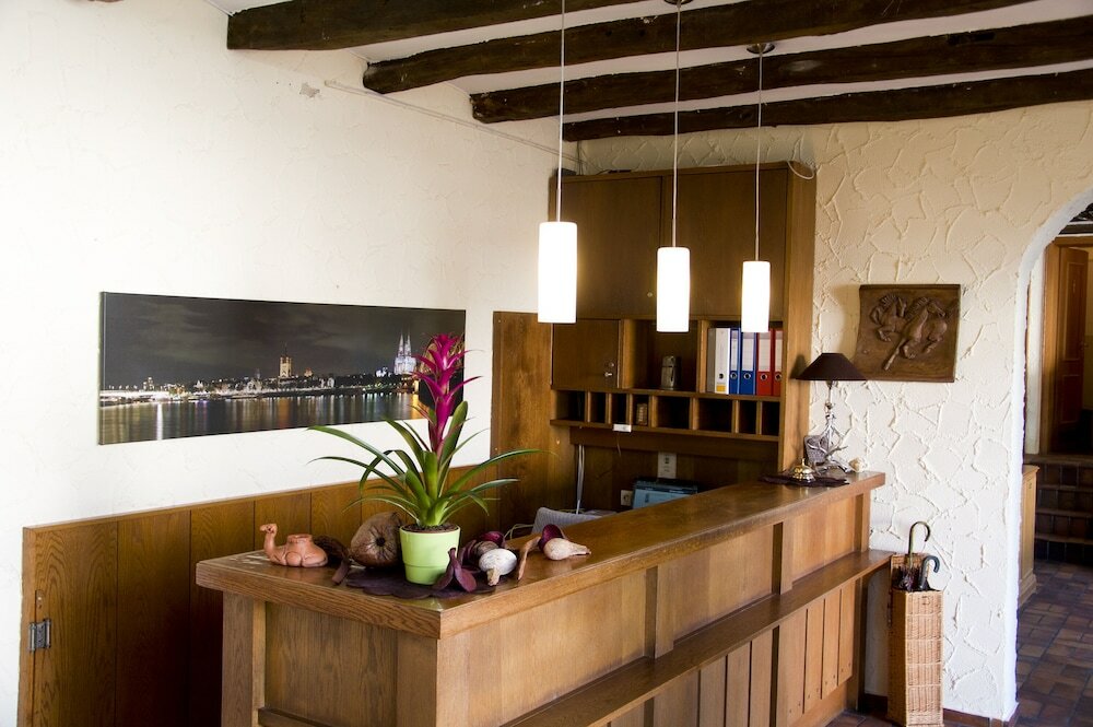 Фото Hotel Kölner Hof Refrath