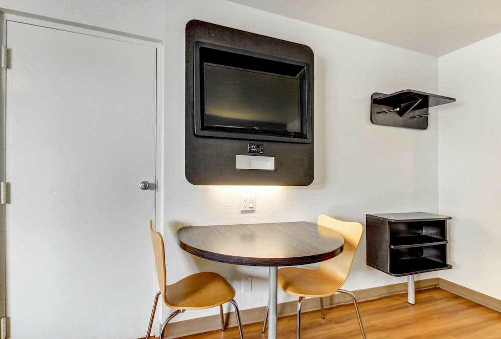 Фото Motel 6 Waco, Tx - Lacy Lakeview