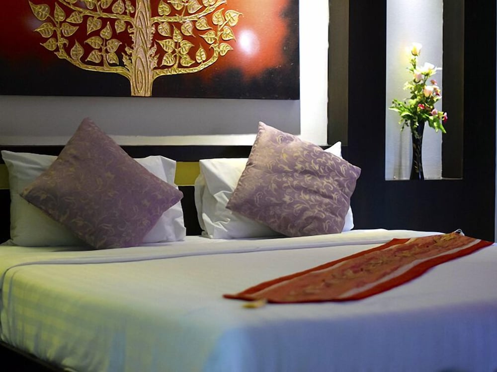 Фото Zip Lounge & Apartments