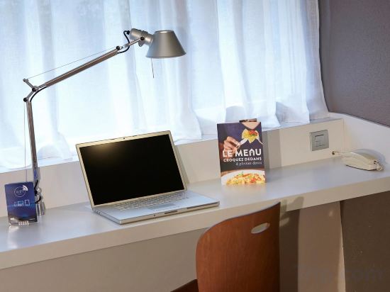 Фото Campanile Chambray Les Tours