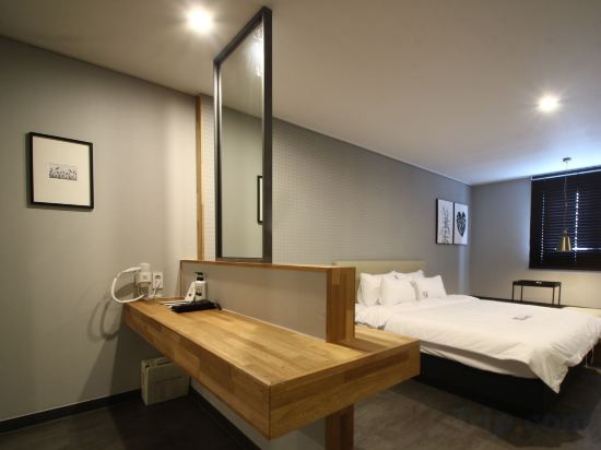 Фото Calm Rest Hotel