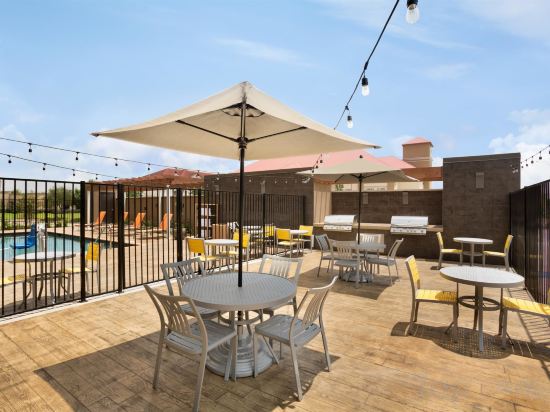 Фото Home2 Suites by Hilton Houston Webster