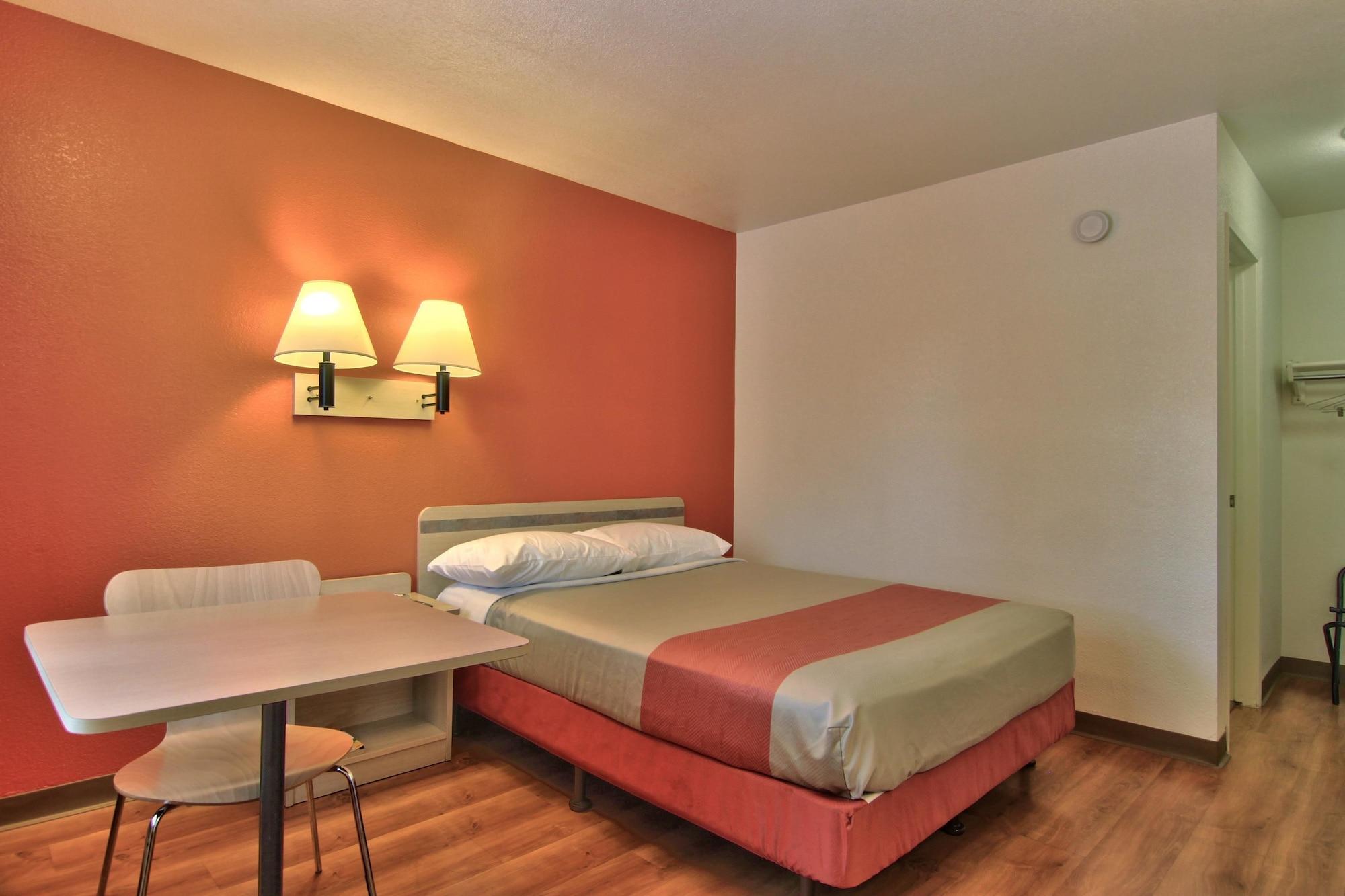 Фото Motel 6 Woodland, Ca – Sacramento Airport